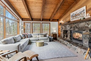 TV, fireplace, offices - 3BR Getaway Near Keystone Resort & Golf! (Keystone)