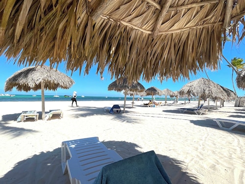 CARIBBEAN Ocean Breeze Beach HOTEL