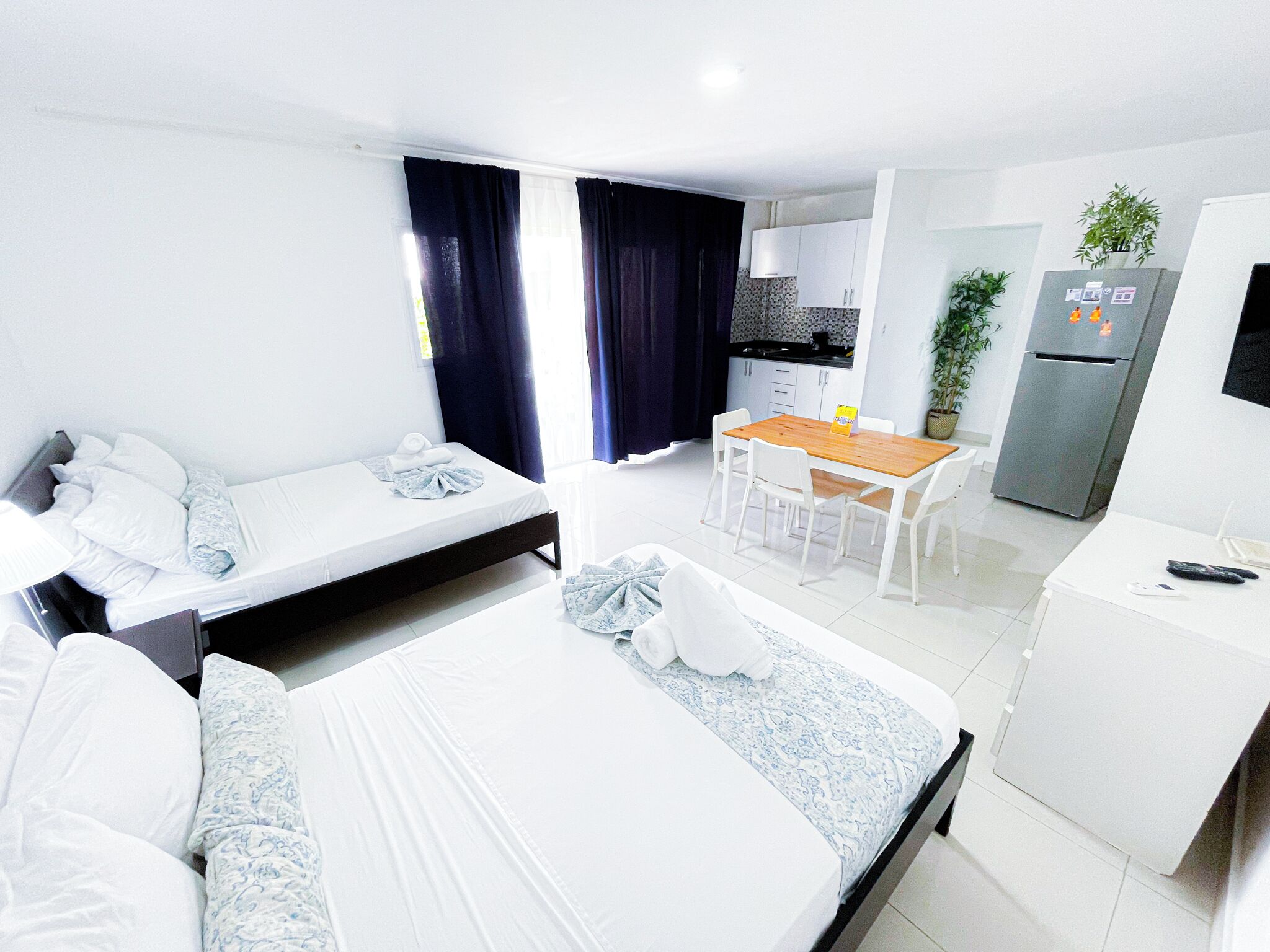 開放式客房, 陽台, 池畔 | 客房內保險箱、免費無線上網、床單