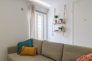 TV - Beach House in Sesimbra (Sesimbra)