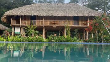 高級洋房, 多張床, 花園景觀, 池畔 | 免費無線上網