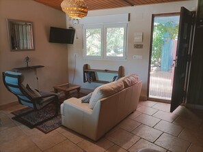 Una mesa de tenis de mesa