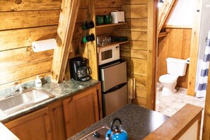 冰箱、微波炉、炉灶、烤面包机