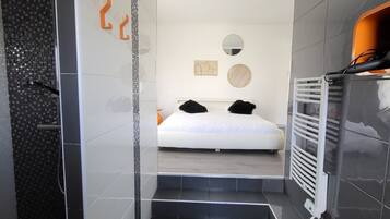 2 chambres, accĂšs Internet, draps fournis