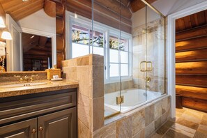 Hair dryer, towels - Sunlit Snow | Steps to Skiing & Dining in Mountain Village (Mountain Village)