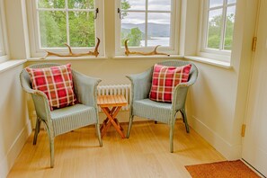 Interior - Keepers Cottage - sleeps 6 guests  in 3 bedrooms (Morvern)