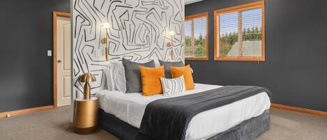 5 slaapkamers, een strijkplank/strijkijzer, reisbedje, wifi