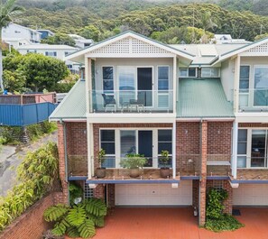 Exterior - Coledale Beach Escape Modern Comfort by the Sea (Coledale)