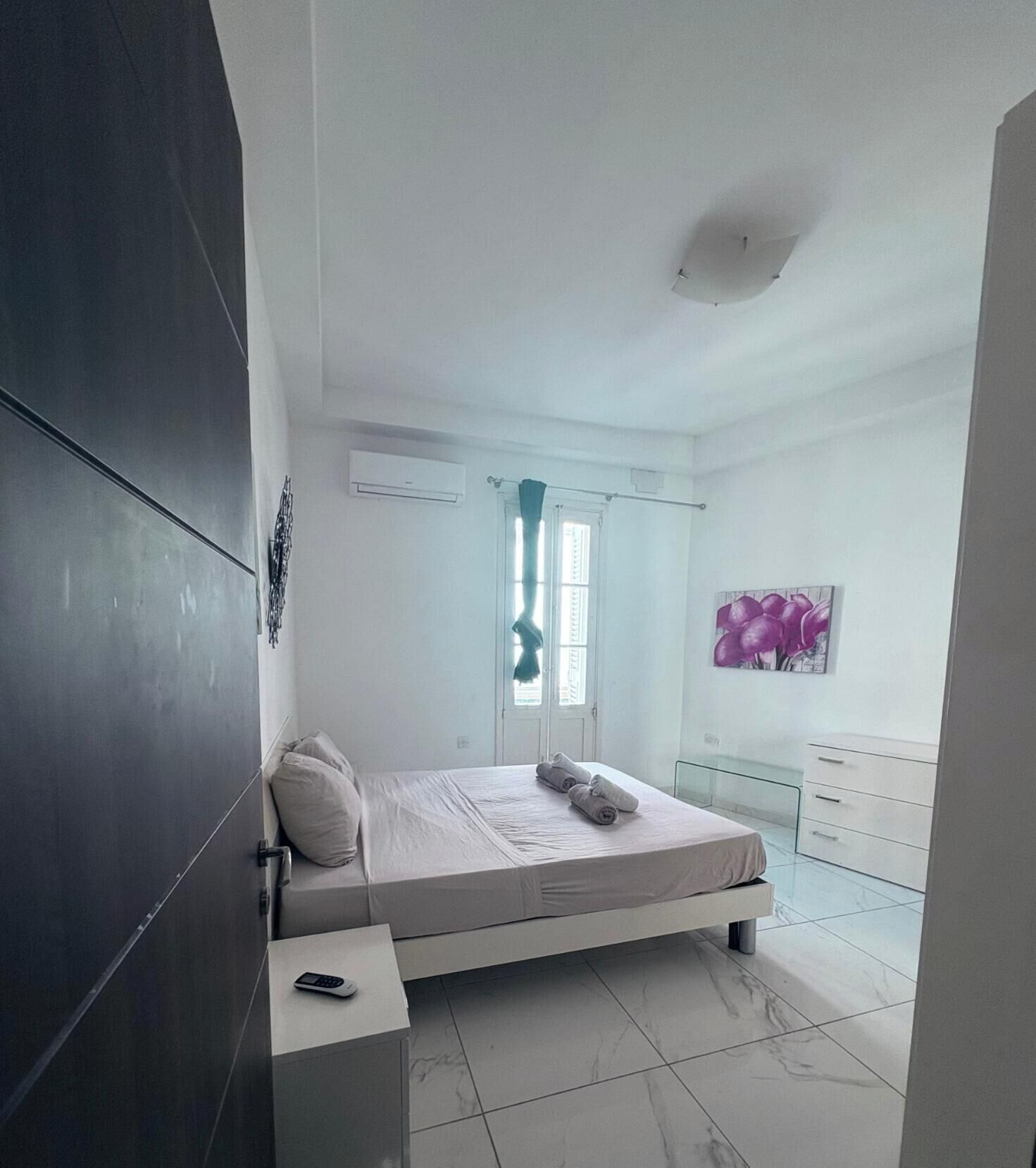 2 makuuhuonetta, Wi-Fi, vuodevaatteet