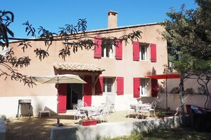 Outdoor dining - Holiday Home in Provence near Mont Ventoux (Bédoin)