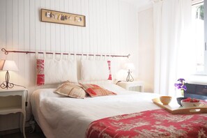 2 bedrooms, travel cot - Holiday Home in Provence near Mont Ventoux (Bédoin)