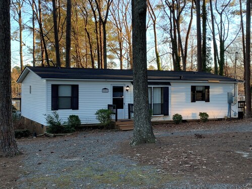 Henny Penny's Lake House