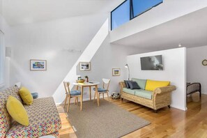 Living area - Yardley on Argyle A Peaceful Hobart Studio (North Hobart)