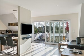 TV, fireplace, DVD player - Exclusive 5-star apartment in an excellent location. (Borkum)