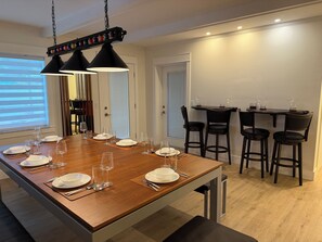 Dining - 4BR with  Heated Pool , Fire Pit & Pool Table •Mins to Siesta & Downtown! (Sarasota)