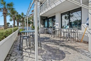 Outdoor dining - Forest Dunes 204- Side Ocean View 1 Bedroom- Pool (Myrtle Beach)