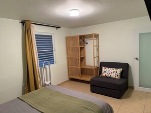 Internet, bed sheets