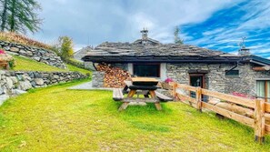 Outdoor dining - Borgo Felice Fontana - Affitti Brevi Italia (Sauze d´Oulx)