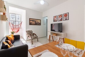 TV - 14 minutes from Copacabana Beach | FO801 (Rio de Janeiro)