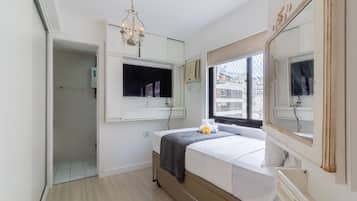 2 bedrooms, iron/ironing board, travel crib, free WiFi