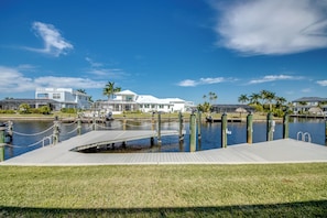 Marina - Villa Tarpon Point Treasure – Waterfront Paradise with Gulf Access & heated Pool (Cape Coral)