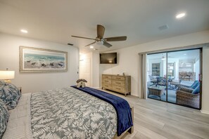 4 bedrooms, travel cot, free WiFi, bed sheets - Villa Tarpon Point Treasure – Waterfront Paradise with Gulf Access & heated Pool (Cape Coral)