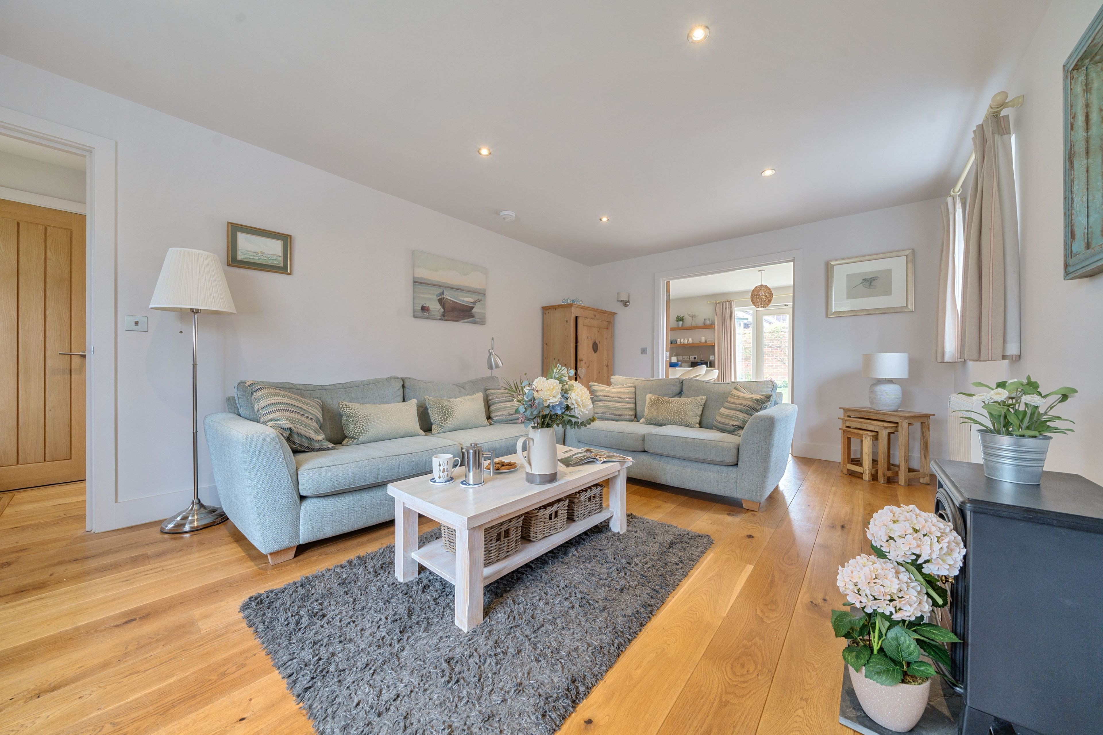 Curlew Cottage - Sleeps 6 Guests  In 3 Bedrooms - Thornham