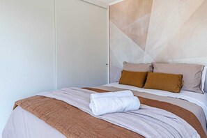 1 bedroom, desk, iron/ironing board, WiFi - HOM I Wifi Parque Almagro Turismo Calefactor (Santiago)