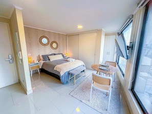 1 chambre, fer et planche à repasser, Wi-Fi, draps fournis
