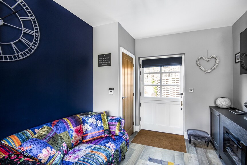 Aspall Escape - Sleeps 2 Guests In 1 Bedroom - Norfolk