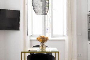 Dining - Hernando Colón Olehousing 1 (Sevilla)