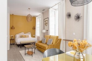 Interior - Hernando Colón Olehousing 1 (Sevilla)