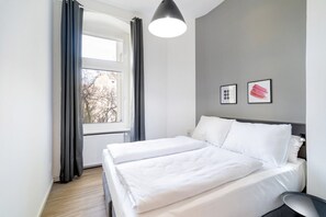 مكواة/لوح كي وواي فاي وملاءات أسرّة