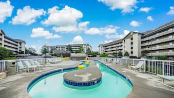 Condo (2 Bedrooms) | Property amenity