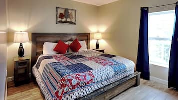 Condo (2 Bedrooms) | Property amenity