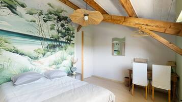 5 chambres, fer et planche à repasser, Wi-Fi, draps fournis