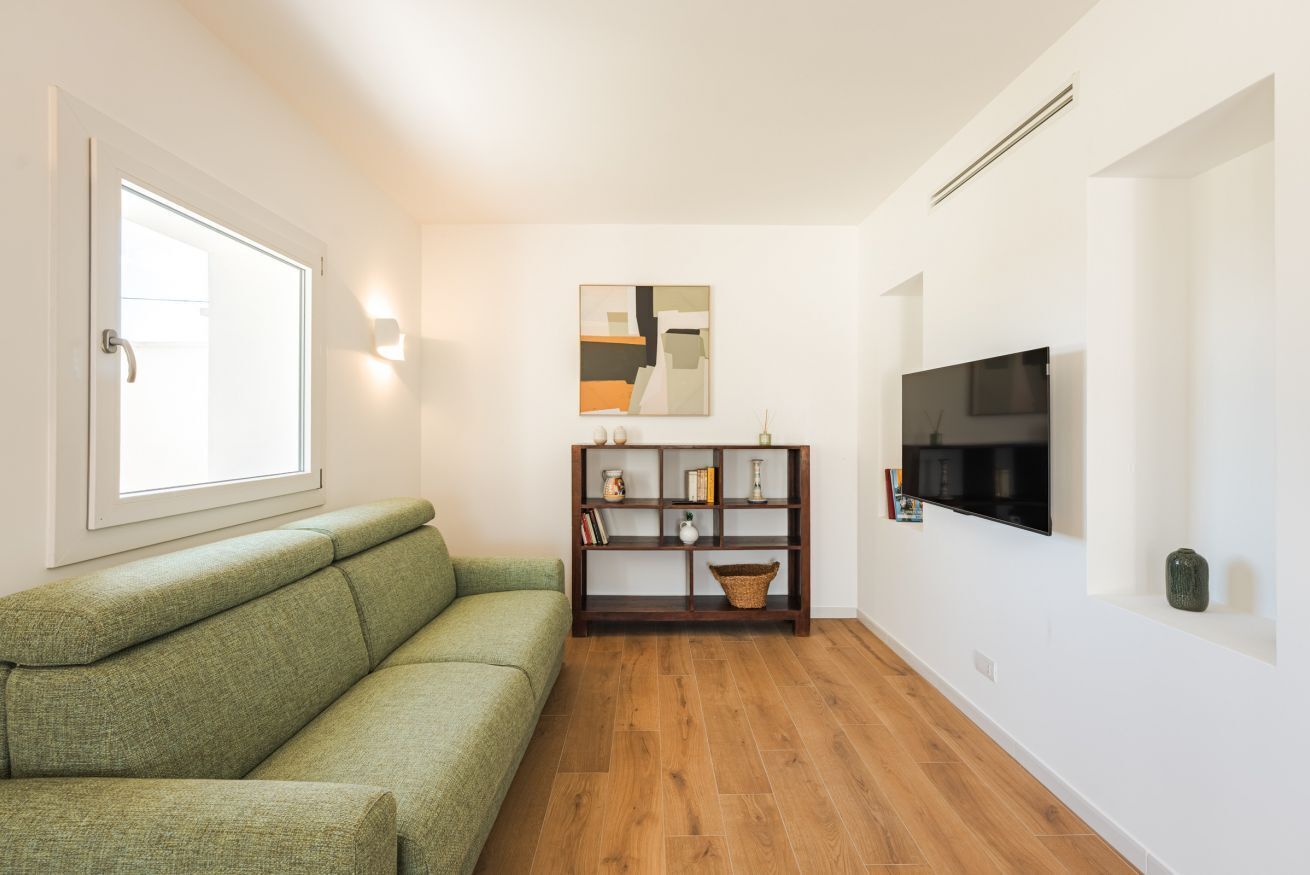Smart TV, books