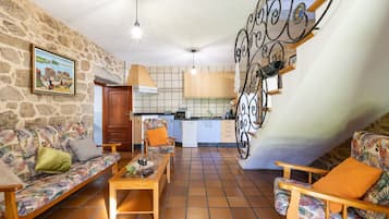 Télévision, cheminée