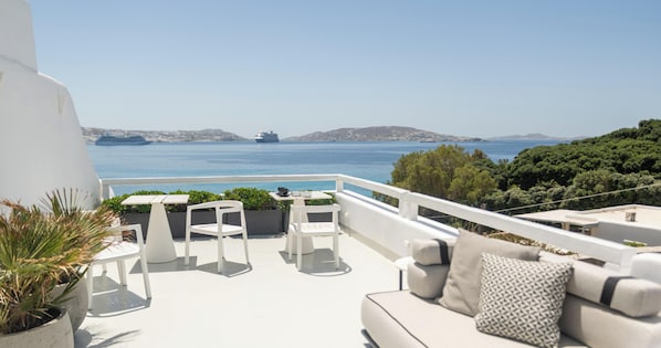 Terrace/patio -  Hotiday Mykonos North Coast (Mykonos)