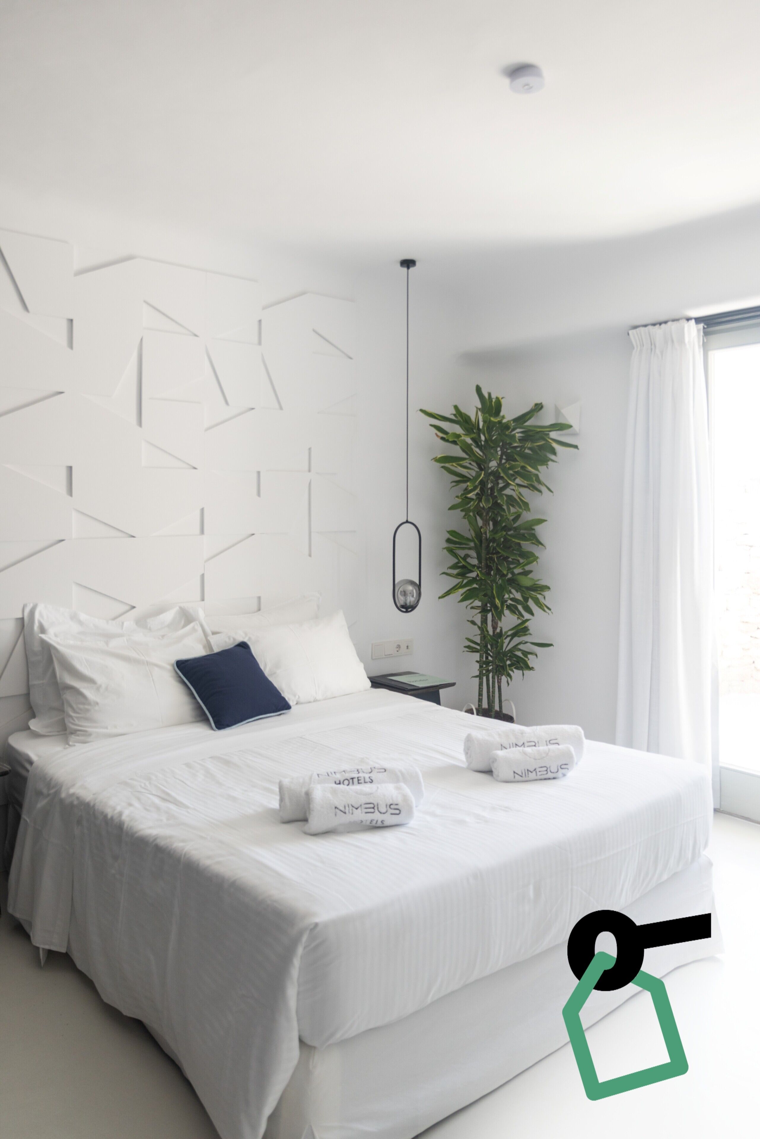 Habitación doble | Minibar, caja fuerte, wifi gratis y ropa de cama