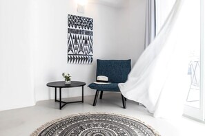 Double Room | In-room safe, free WiFi