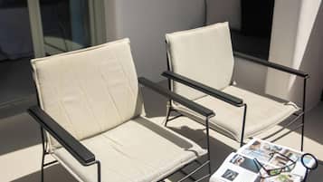 Double Room | Minibar, in-room safe, free WiFi, bed sheets
