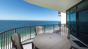 Outdoor dining - Phoenix West 2105 Beachfront Getaway (Orange Beach)
