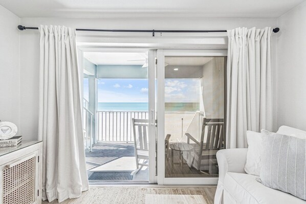 Smart TV - Oceanview Seaside Cottage | Walkout Beach Access (Indian Shores)