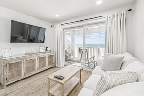 Smart TV - Oceanview Seaside Cottage | Walkout Beach Access (Indian Shores)