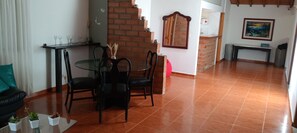 Basic Double Room | In-room dining