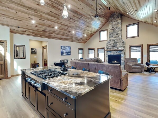 House (3 Bedrooms) | Property amenity - Mountain Whisper (McHenry)