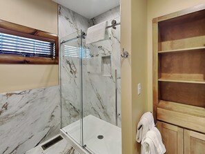 Nhà (3 Bedrooms) | Tiện nghi, dịch vụ nơi lưu trú