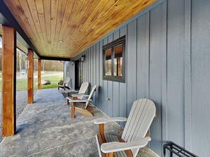 House (3 Bedrooms) | Property amenity