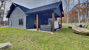 House (3 Bedrooms) | Property amenity